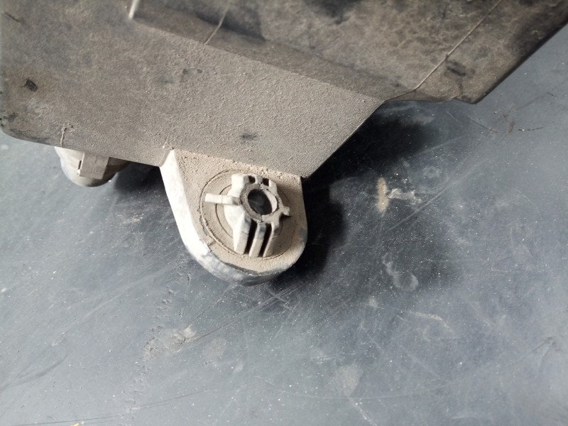 Recambio de caja filtro de aire para audi a3 (8p) 1.9 tdi ambiente referencia OEM IAM 1K0129620D 4615185940 