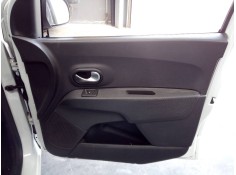 GUARNECIDO PUERTA DELANTERA DERECHA 