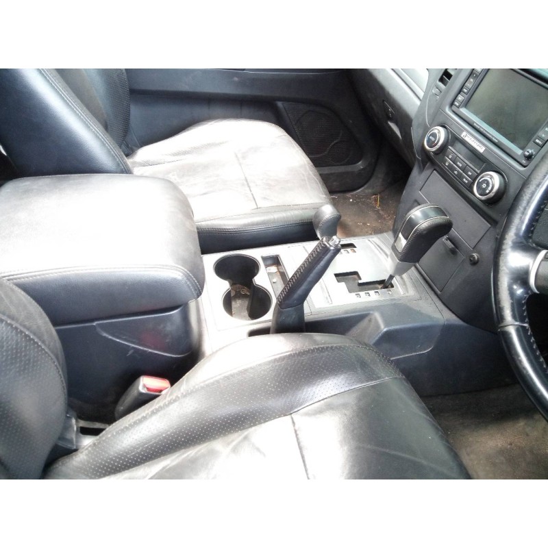 Recambio de consola central para mitsubishi montero (v80/v90) 3.2 di-d intense (5-ptas.) referencia OEM IAM   