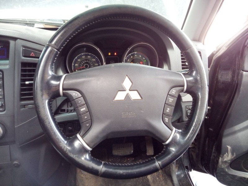 Recambio de volante para mitsubishi montero (v80/v90) 3.2 di-d intense (5-ptas.) referencia OEM IAM   