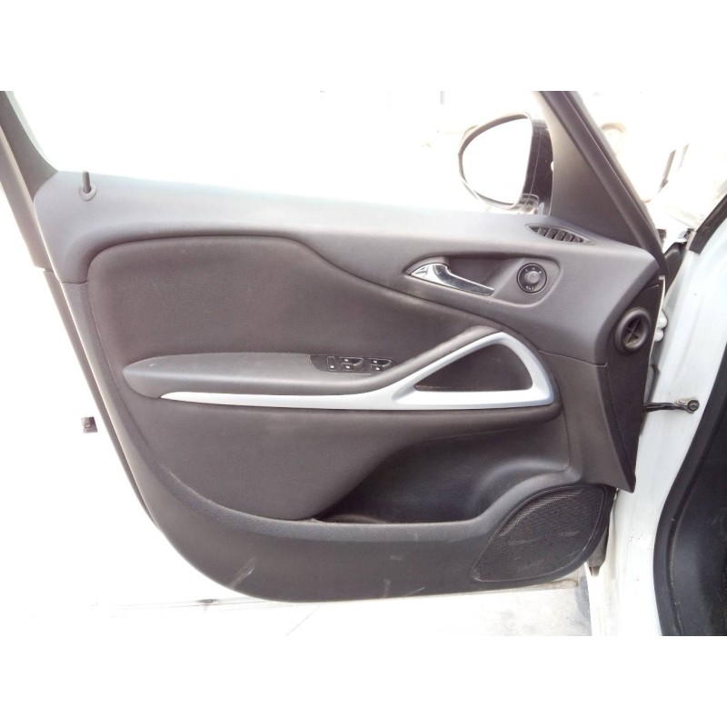 Recambio de guarnecido puerta delantera izquierda para opel zafira tourer expression referencia OEM IAM   