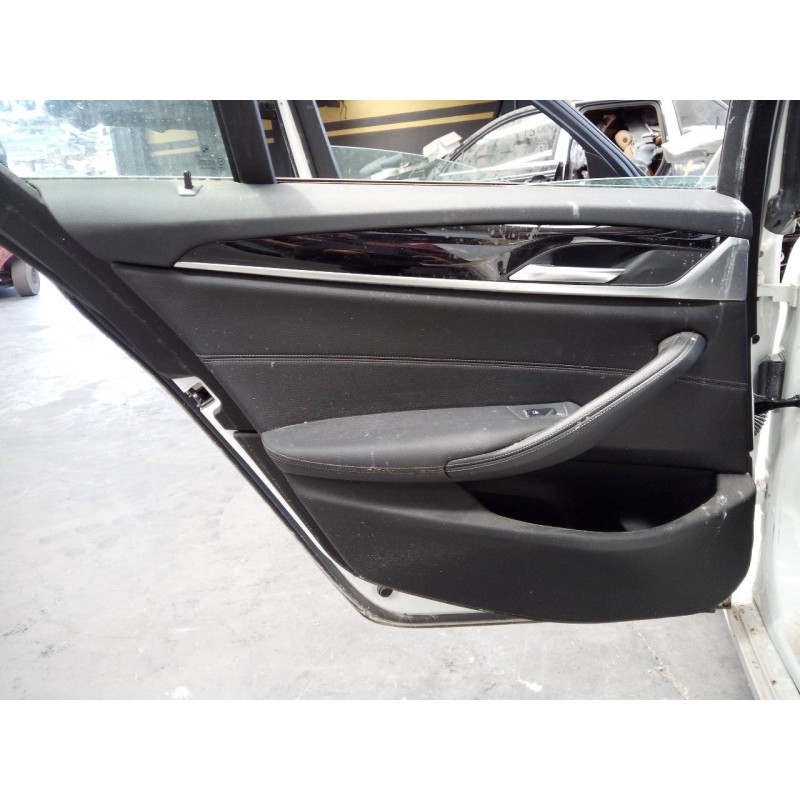 Recambio de guarnecido puerta trasera izquierda para bmw serie 5 berlina (g30) 520d sport line referencia OEM IAM   