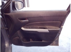 Recambio de guarnecido puerta delantera derecha para suzuki vitara 1.6 ddis gle 4x4 referencia OEM IAM   