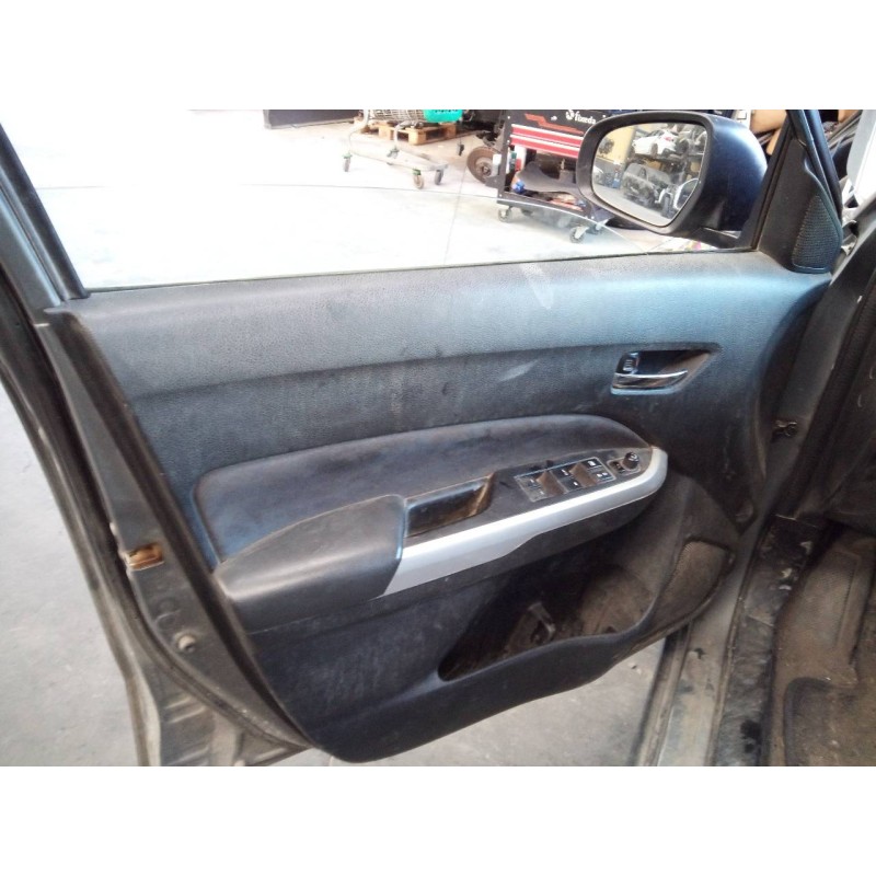 Recambio de guarnecido puerta delantera izquierda para suzuki vitara 1.6 ddis gle 4x4 referencia OEM IAM   