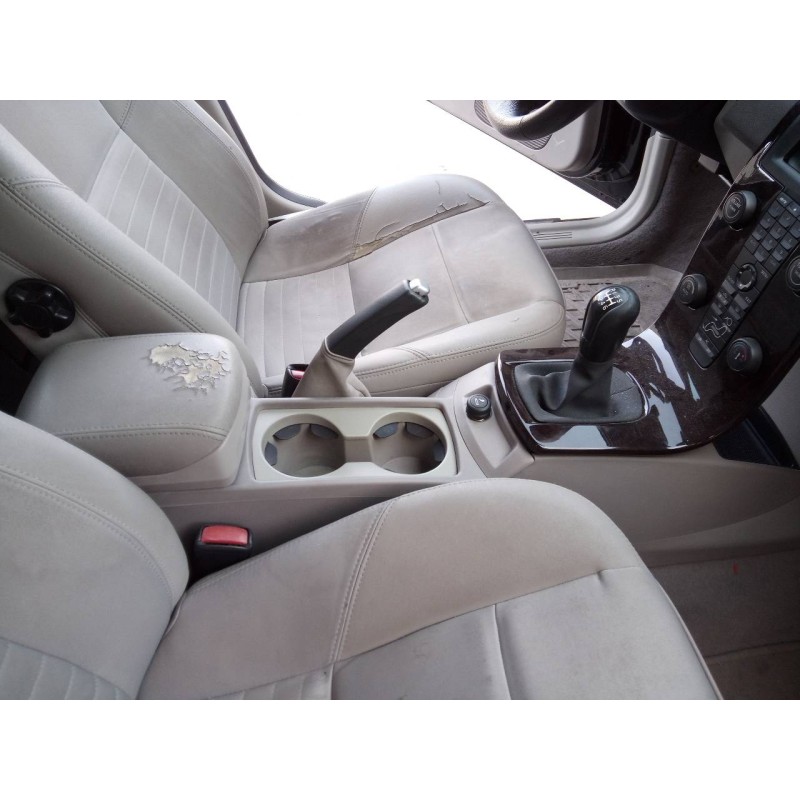 Recambio de consola central para volvo v50 familiar 2.0 d kinetic referencia OEM IAM   