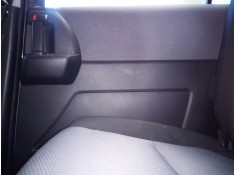 GUARNECIDO PUERTA TRASERA DERECHA 