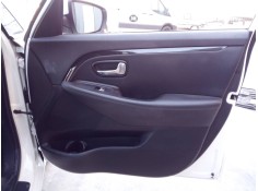 Recambio de guarnecido puerta delantera derecha para kia carens ( ) drive referencia OEM IAM   
