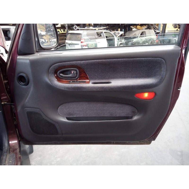 Recambio de guarnecido puerta delantera derecha para ssangyong korando 2.9 d referencia OEM IAM   