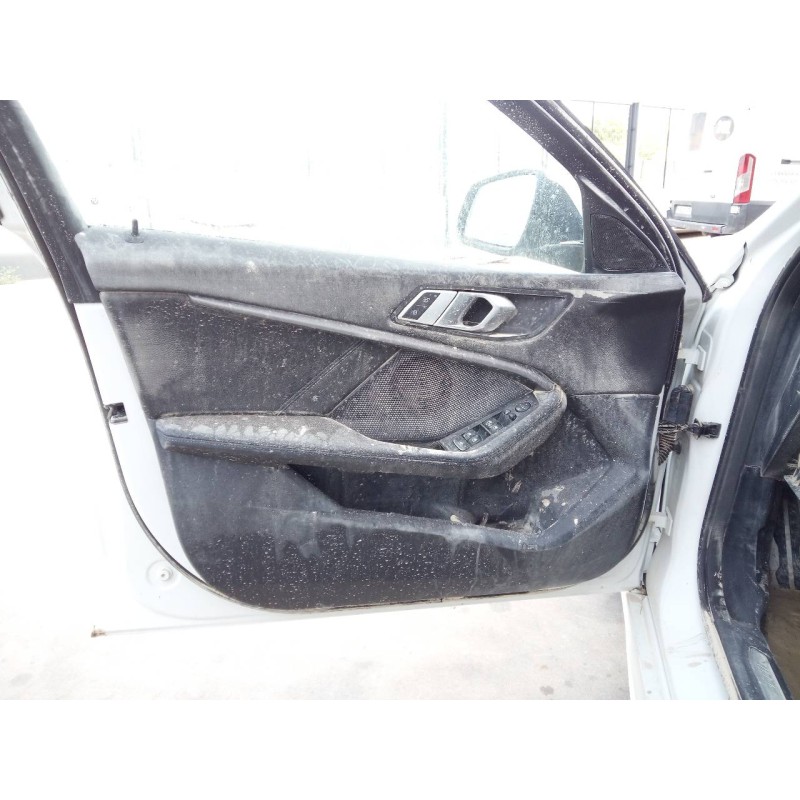 Recambio de guarnecido puerta delantera izquierda para bmw serie 1 lim. (f40) 118d referencia OEM IAM   