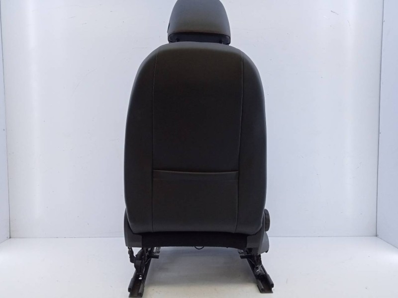 Recambio de asiento delantero derecho para seat ateca (kh7) fr go 4drive referencia OEM IAM   M1-B3-37