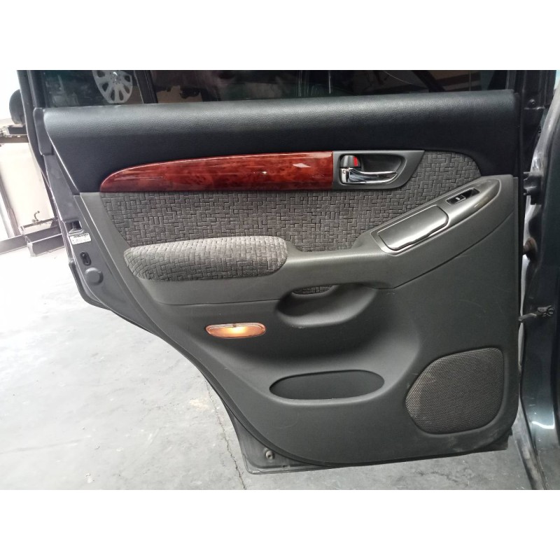 Recambio de guarnecido puerta trasera izquierda para toyota land cruiser (j12) 3.0 d-4d gx referencia OEM IAM   