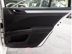 GUARNECIDO PUERTA TRASERA DERECHA 