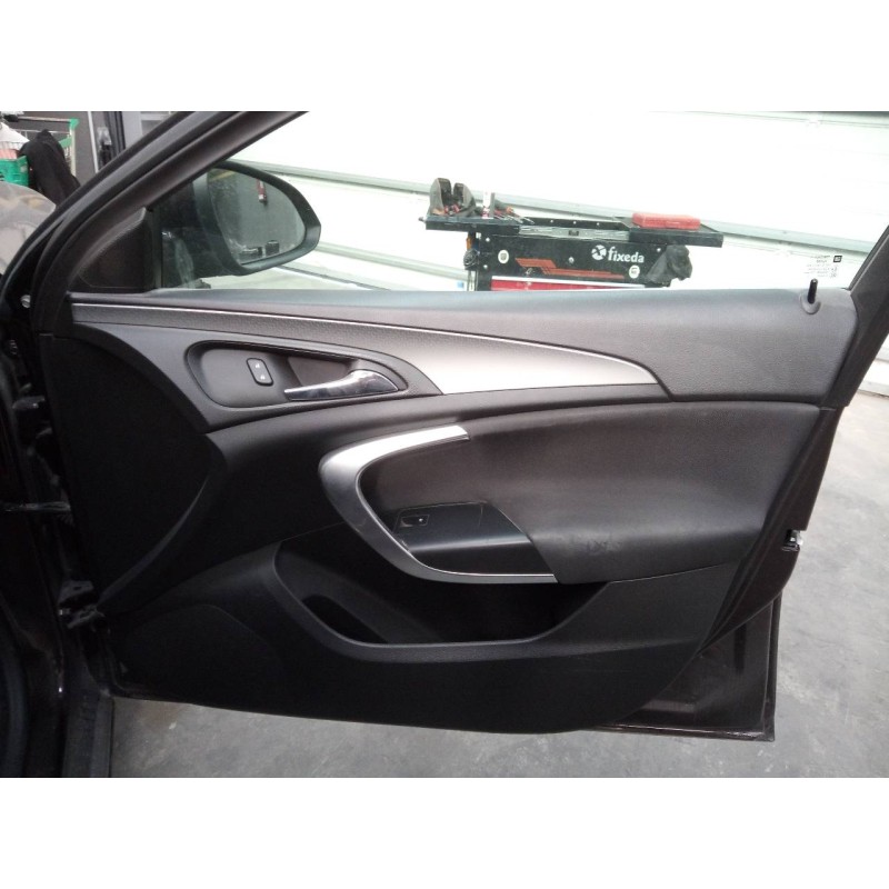 Recambio de guarnecido puerta delantera derecha para opel insignia berlina excellence referencia OEM IAM   