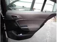 GUARNECIDO PUERTA TRASERA DERECHA 
