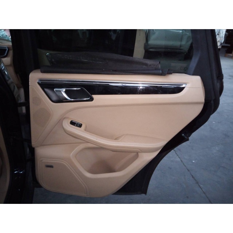 Recambio de guarnecido puerta trasera derecha para porsche macan (typ ) s diesel referencia OEM IAM   
