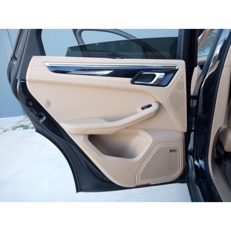 Recambio de guarnecido puerta trasera izquierda para porsche macan (typ ) s diesel referencia OEM IAM   
