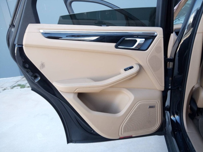 Recambio de guarnecido puerta trasera izquierda para porsche macan (typ ) s diesel referencia OEM IAM   