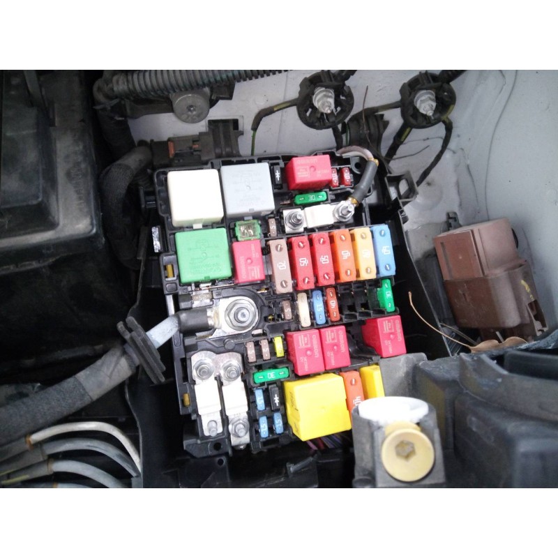 Recambio de caja reles / fusibles para opel grandland x selective referencia OEM IAM   