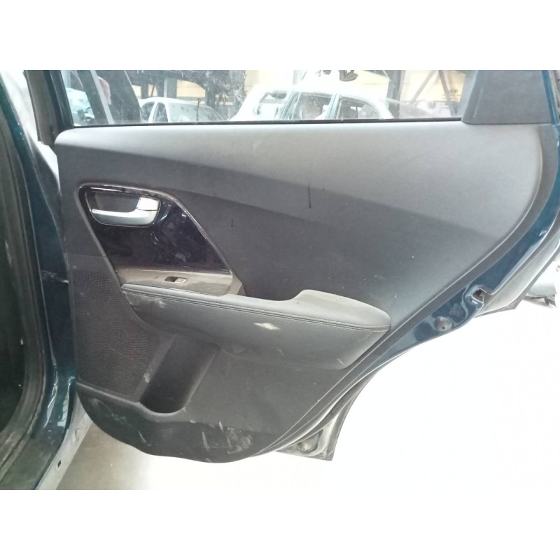 Recambio de guarnecido puerta trasera derecha para kia niro drive referencia OEM IAM   