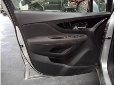 GUARNECIDO PUERTA DELANTERA IZQUIERDA 