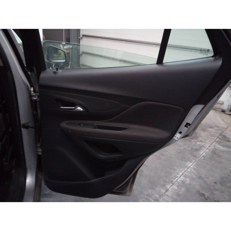 Recambio de guarnecido puerta trasera derecha para opel mokka x excellence start/stop 4x4 referencia OEM IAM   