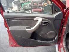 Recambio de guarnecido puerta delantera izquierda para dacia sandero laureate referencia OEM IAM   