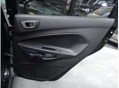 GUARNECIDO PUERTA TRASERA DERECHA 