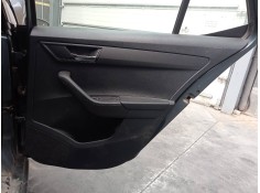 GUARNECIDO PUERTA TRASERA DERECHA 