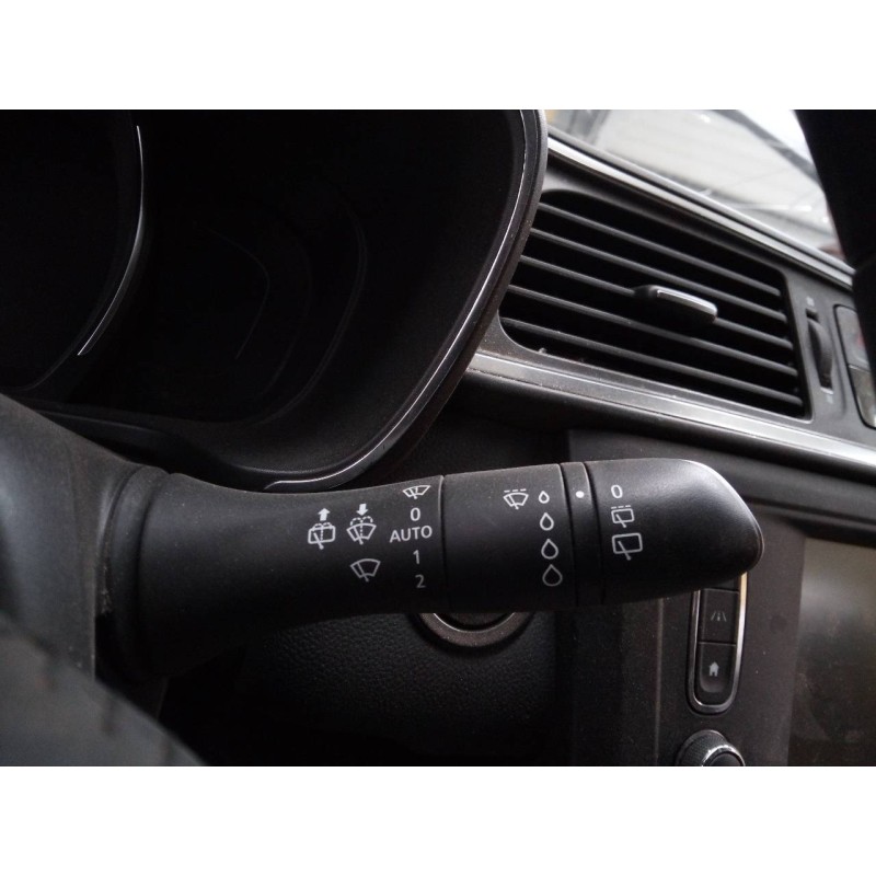 Recambio de mando limpia para renault kadjar bose edition referencia OEM IAM   