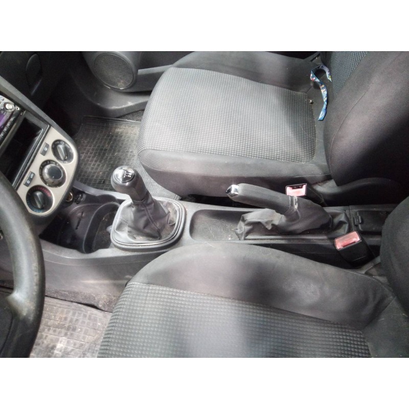 Recambio de consola central para opel corsa d cosmo referencia OEM IAM   