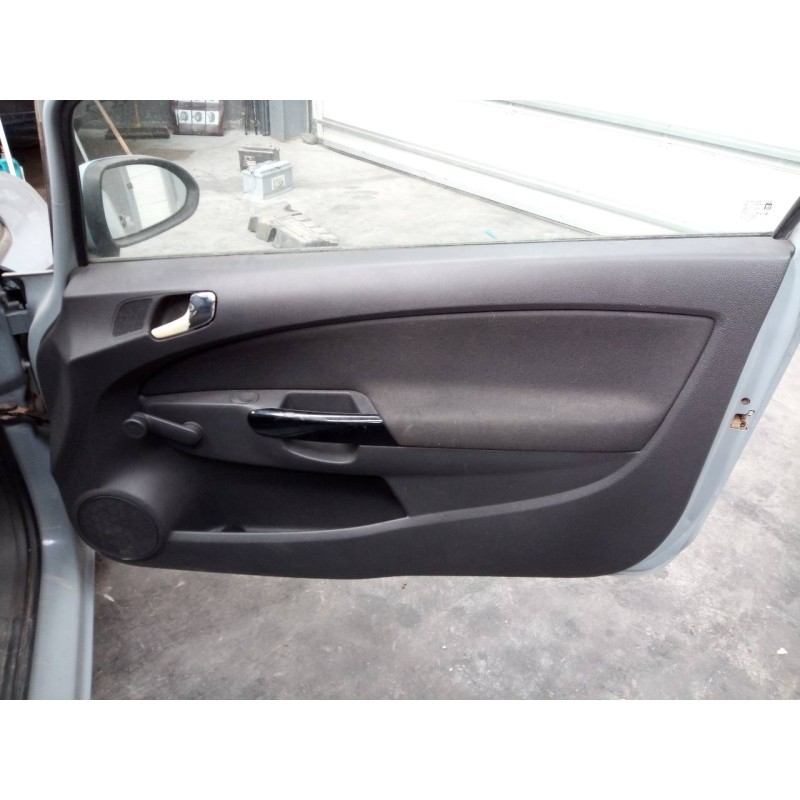 Recambio de guarnecido puerta delantera derecha para opel corsa d cosmo referencia OEM IAM   