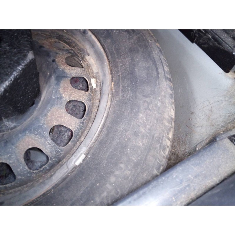Recambio de neumatico repuesto para opel corsa d cosmo referencia OEM IAM 185/70/14  