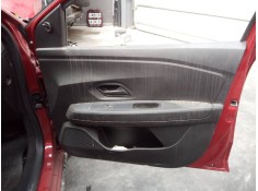 GUARNECIDO PUERTA DELANTERA DERECHA 