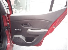 GUARNECIDO PUERTA TRASERA DERECHA 