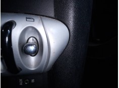 MANDO ELEVALUNAS DELANTERO DERECHO 