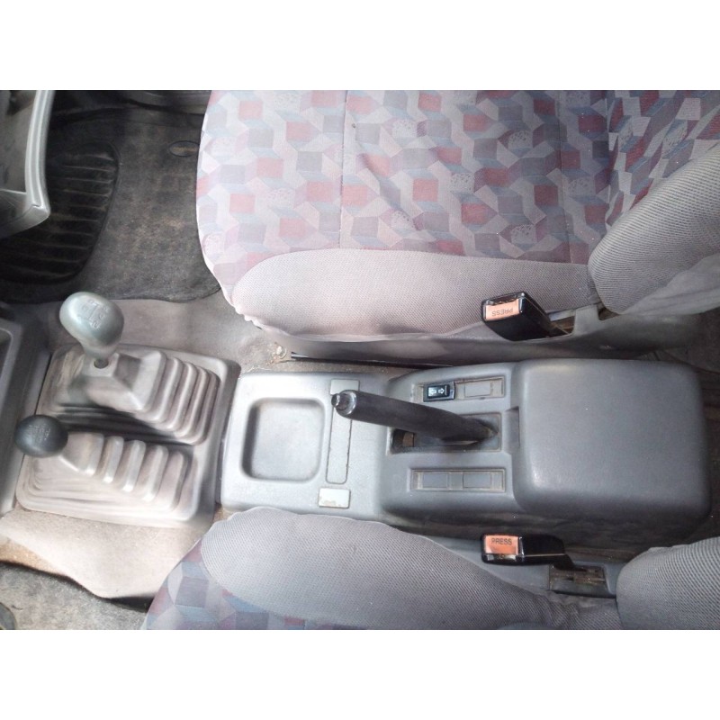 Recambio de consola central para ford maverick (ml) gls referencia OEM IAM   