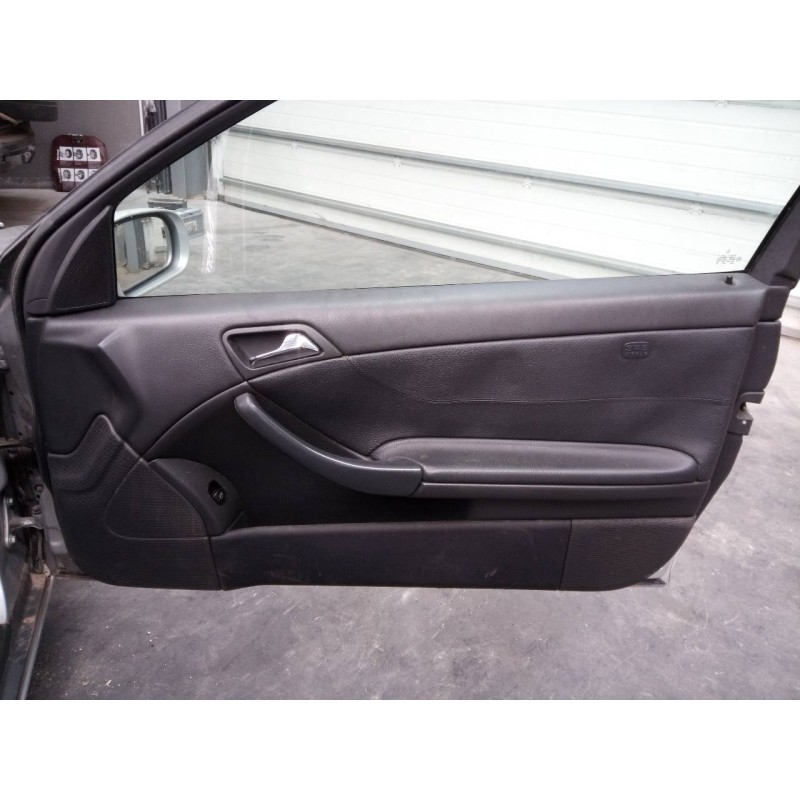 Recambio de guarnecido puerta delantera derecha para mercedes clase c (w203) sportcoupe c 220 cdi (203.706) referencia OEM IAM  