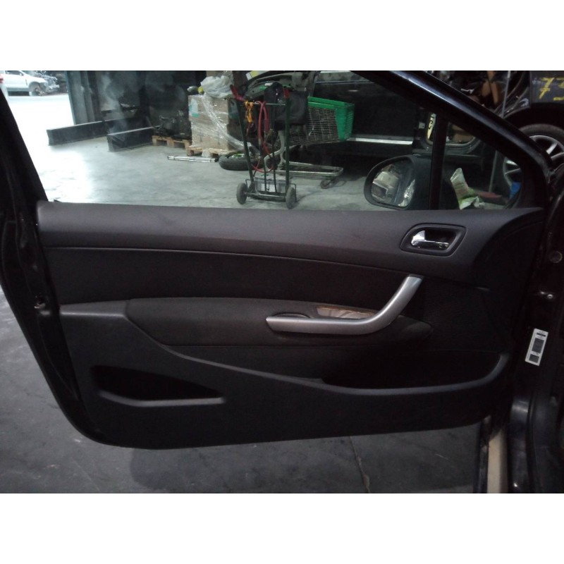 Recambio de guarnecido puerta delantera izquierda para peugeot 308 confort referencia OEM IAM   