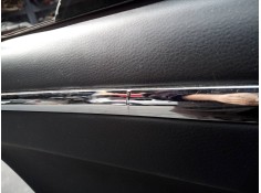 Recambio de guarnecido puerta trasera izquierda para chrysler 300 c 3.0 crd referencia OEM IAM    2