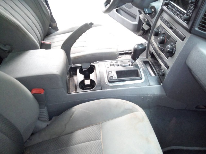 Recambio de consola central para jeep gr. cherokee (wh) 3.0 crd limited referencia OEM IAM   