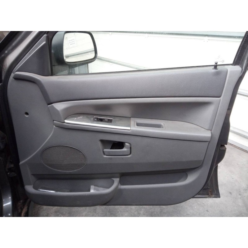 Recambio de guarnecido puerta delantera derecha para jeep gr. cherokee (wh) 3.0 crd limited referencia OEM IAM   