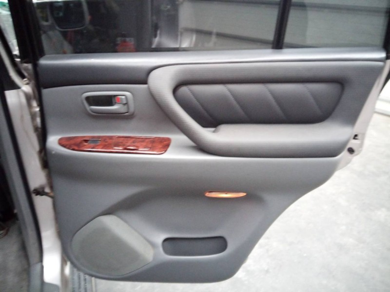 Recambio de guarnecido puerta trasera derecha para toyota land cruiser (j10) td vx referencia OEM IAM   