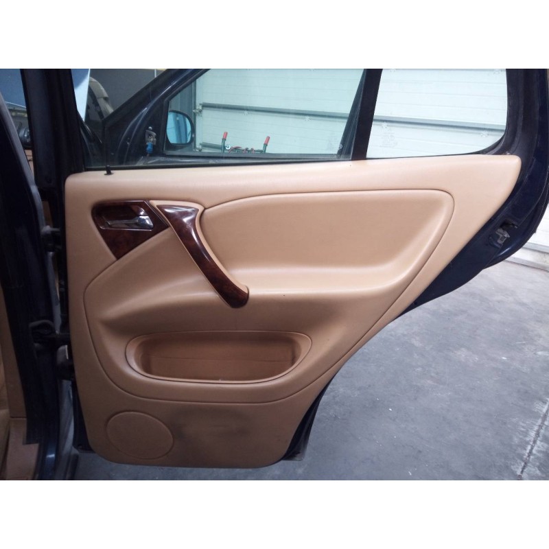Recambio de guarnecido puerta trasera derecha para mercedes clase m (w163) 320 (163.154) referencia OEM IAM   