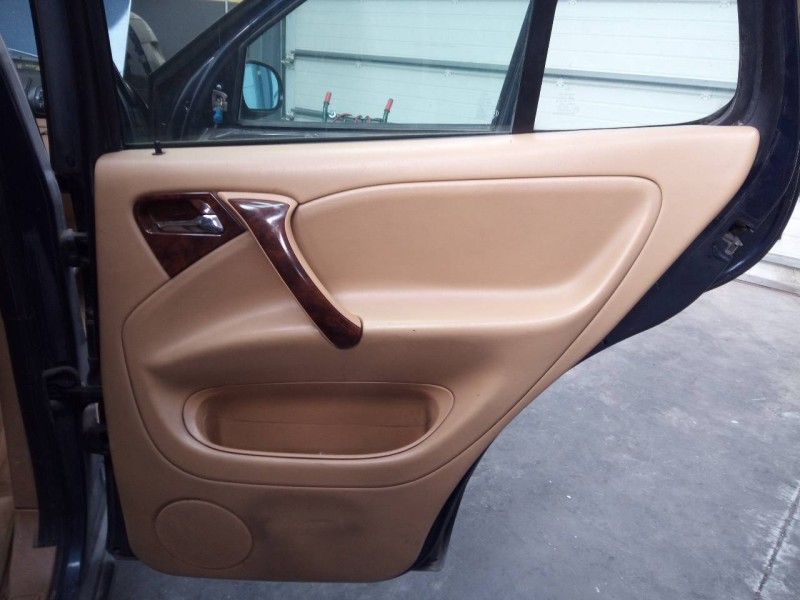 Recambio de guarnecido puerta trasera derecha para mercedes clase m (w163) 320 (163.154) referencia OEM IAM   