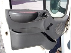 GUARNECIDO PUERTA DELANTERA IZQUIERDA 