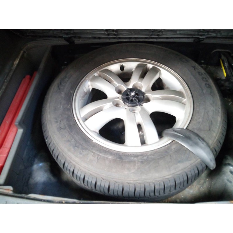 Recambio de neumatico repuesto para hyundai tucson (jm) 2.0 crdi style referencia OEM IAM 235/60/16  