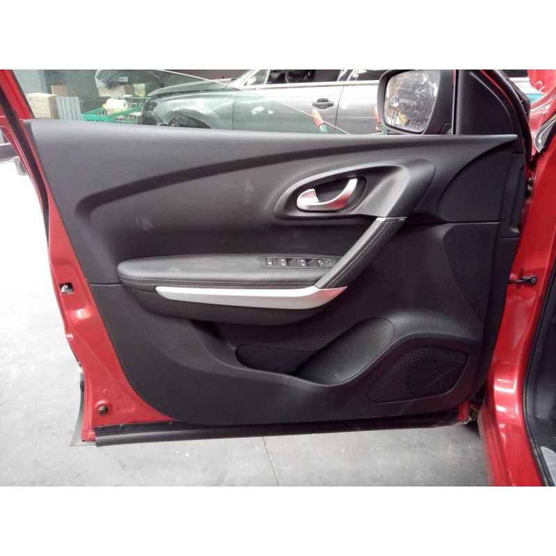 Recambio de guarnecido puerta delantera izquierda para renault kadjar intens referencia OEM IAM   