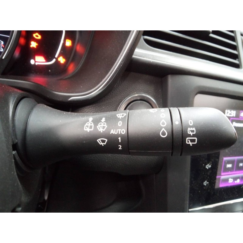 Recambio de mando limpia para renault kadjar intens referencia OEM IAM   
