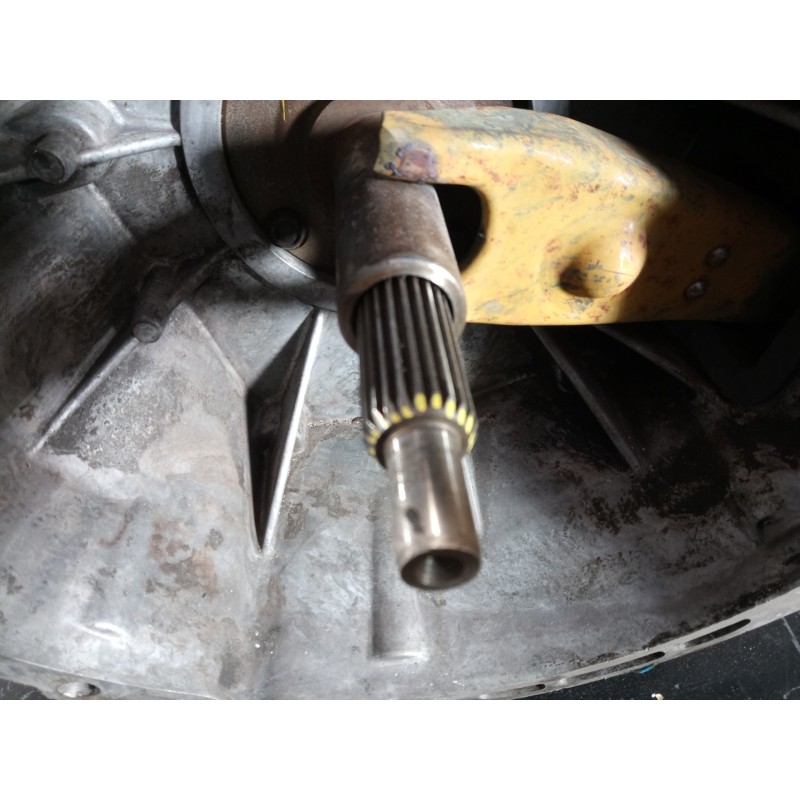 Recambio de caja cambios para ssangyong musso 2.9 tdi lux referencia OEM IAM E0653 146435 