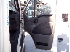 GUARNECIDO PUERTA DELANTERA DERECHA 